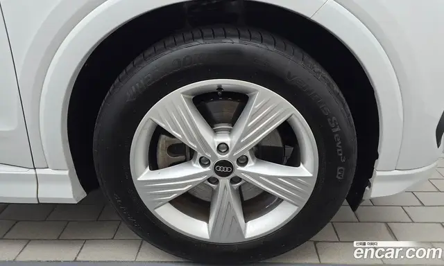 Audi Q4 e-tron 2023 0.2 АКПП, миниатюра 7