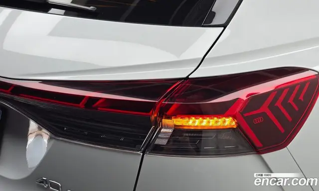 Audi Q4 e-tron 2023 0.2 АКПП, миниатюра 9