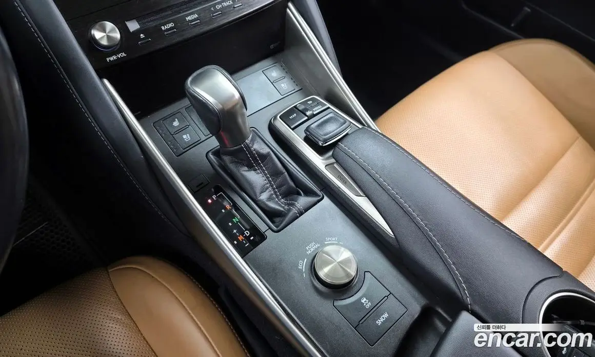 Lexus IS 2017 2.0 АКПП, фото 9