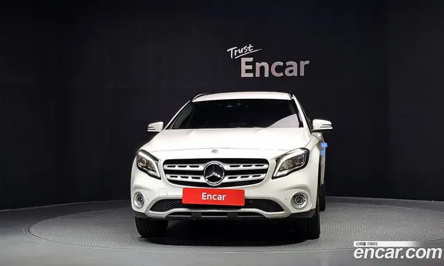 Mercedes-Benz GLA-Class 2018 2.0 АКПП, миниатюра 3