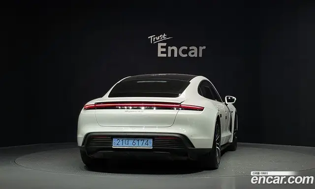 Porsche Taycan 2021 0.1 АКПП, миниатюра 4