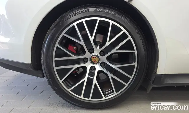 Porsche Taycan 2021 0.1 АКПП, миниатюра 5