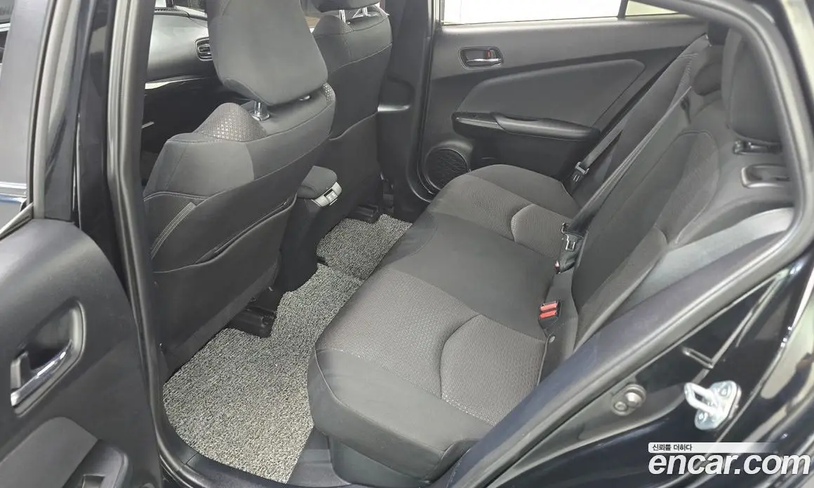 Toyota Prius 2021 1.8 АКПП, фото 16