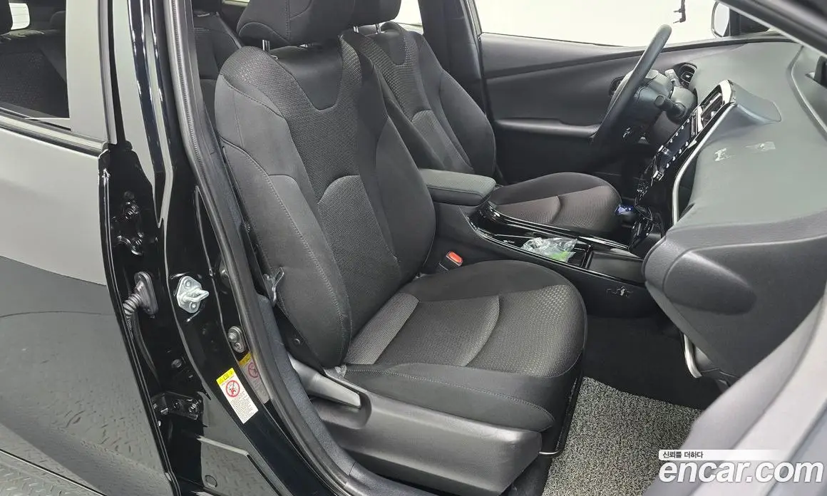 Toyota Prius 2021 1.8 АКПП, фото 18