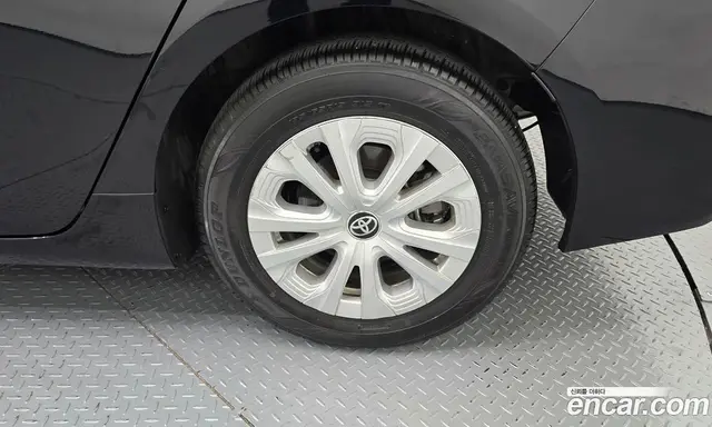 Toyota Prius 2021 1.8 АКПП, миниатюра 7
