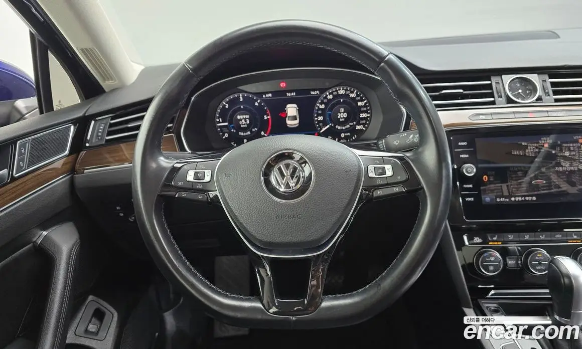 Volkswagen Passat 2018 2.0 АКПП, фото 13
