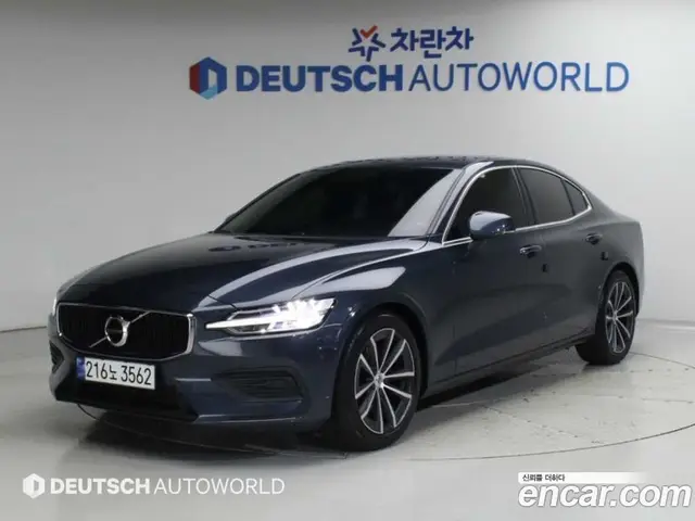Volvo S60, 2022, 63 780 км