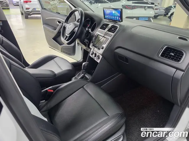 Volkswagen Polo 2015 1.4 АКПП, миниатюра 10