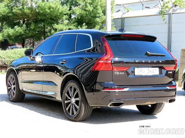 Volvo XC60 2018 2.0 АКПП, миниатюра 3