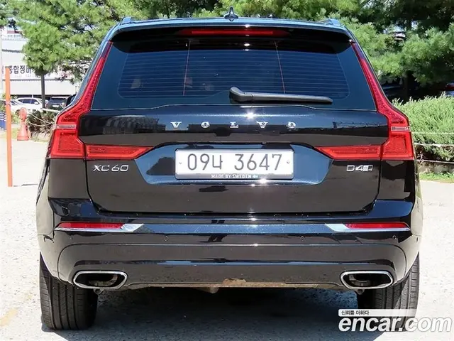 Volvo XC60 2018 2.0 АКПП, миниатюра 4