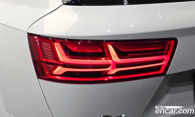 Audi Q7 2019 2.0 АКПП, миниатюра 9