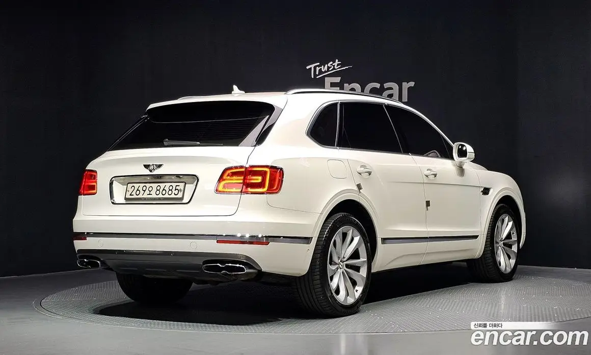 Bentley Bentayga 2019 4.0 АКПП, фото 2 Bentley Bentayga 2019 4.0 АКПП, фото 2