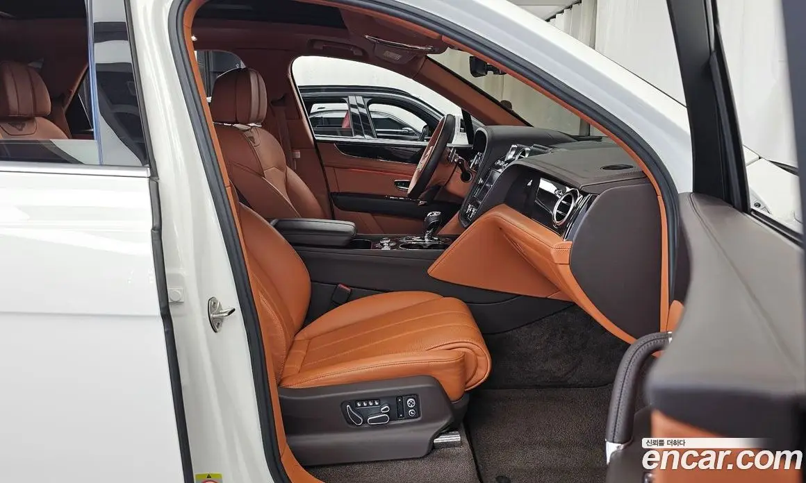 Bentley Bentayga 2019 4.0 АКПП, фото 11 Bentley Bentayga 2019 4.0 АКПП, фото 11