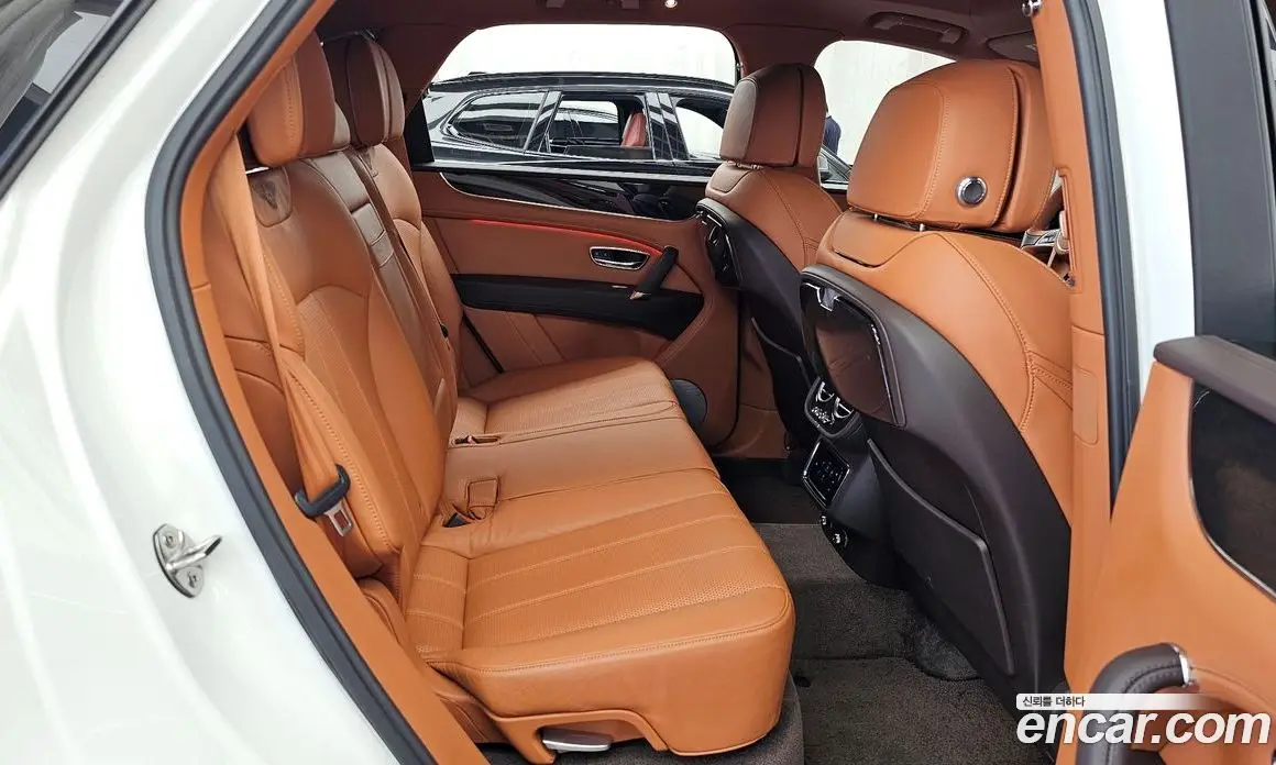 Bentley Bentayga 2019 4.0 АКПП, фото 12 Bentley Bentayga 2019 4.0 АКПП, фото 12