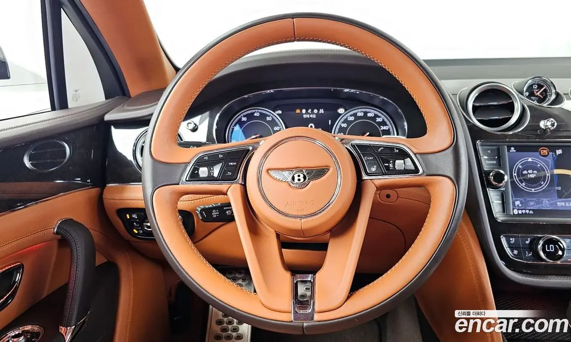 Bentley Bentayga 2019 4.0 АКПП, фото 13 Bentley Bentayga 2019 4.0 АКПП, фото 13