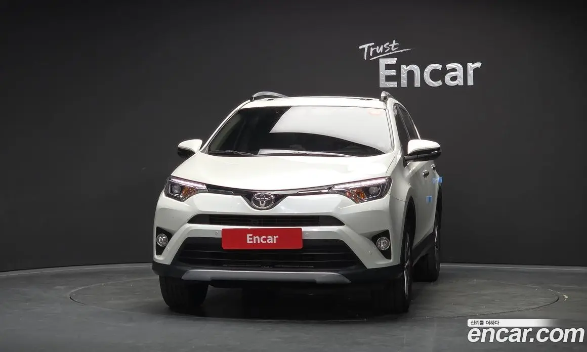 Toyota RAV4 2018 2.5 АКПП, фото 3 Toyota RAV4 2018 2.5 АКПП, фото 3