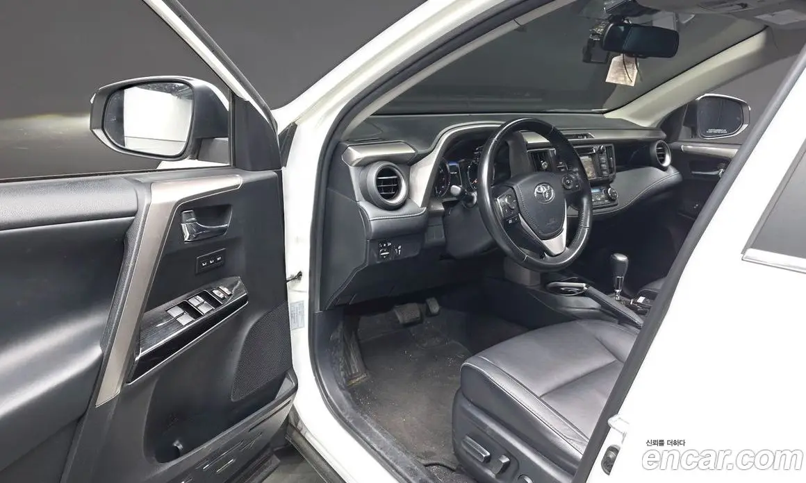 Toyota RAV4 2018 2.5 АКПП, фото 10 Toyota RAV4 2018 2.5 АКПП, фото 10