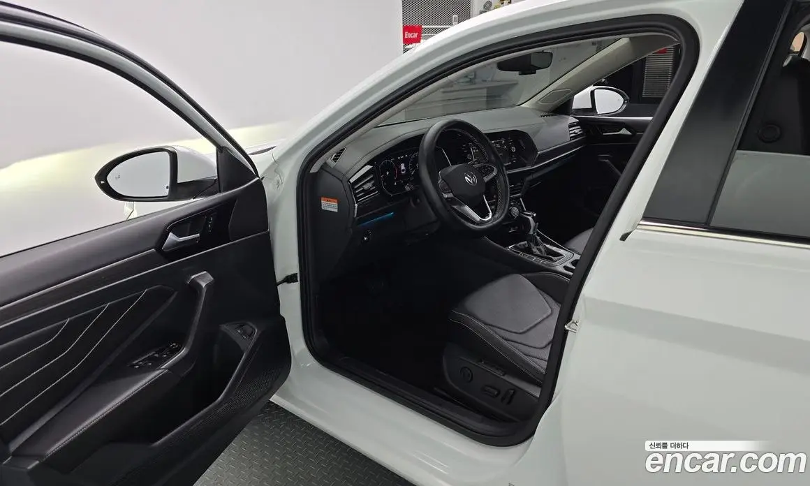 Volkswagen Jetta 2023 1.5 АКПП, фото 13