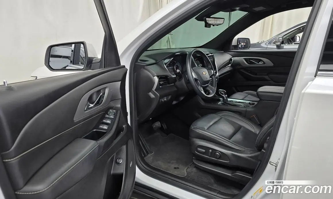 Chevrolet Traverse 2023 3.6 АКПП, фото 10