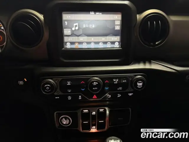 Jeep Wrangler 2018 2.0 АКПП, миниатюра 10 Jeep Wrangler 2018 2.0 АКПП, миниатюра 10