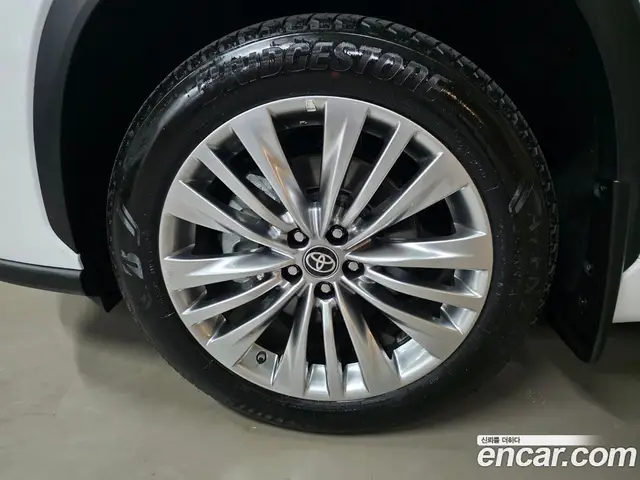 Toyota Highlander 2025 2.5 АКПП, миниатюра 8 Toyota Highlander 2025 2.5 АКПП, миниатюра 8