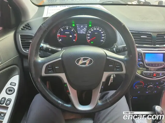 Hyundai Accent 2013 1.6 АКПП, миниатюра 11