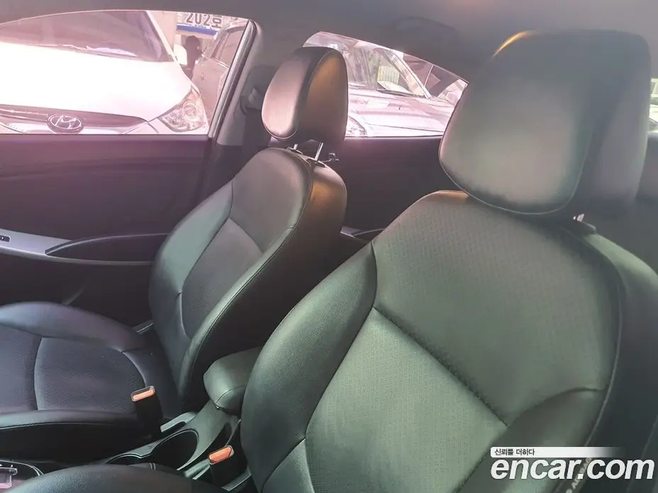 Hyundai Accent 2013 1.6 АКПП, фото 14