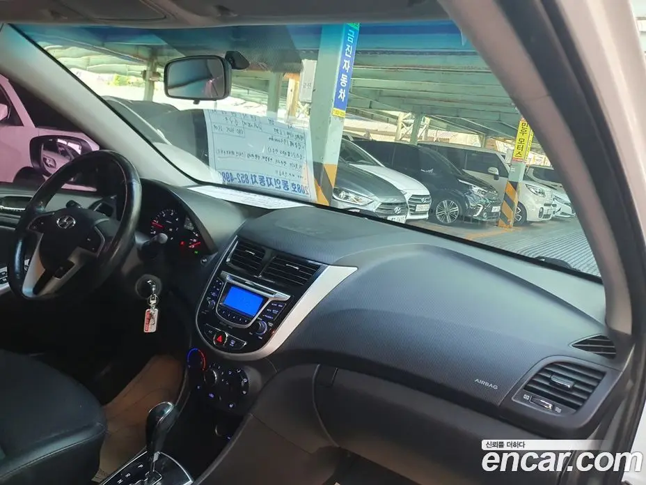 Hyundai Accent 2013 1.6 АКПП, фото 20