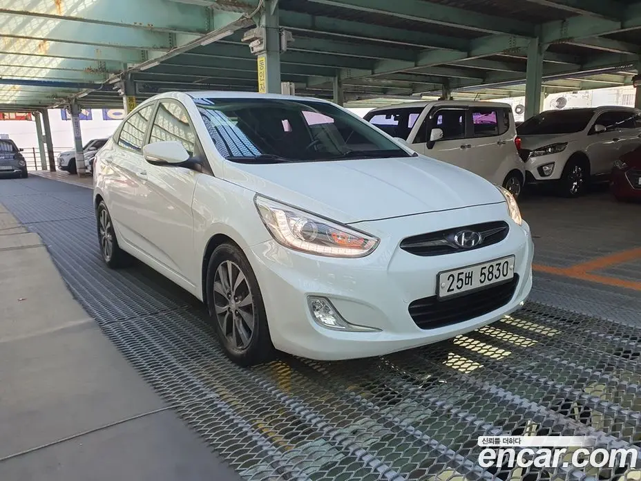 Hyundai Accent 2013 1.6 АКПП, фото 3