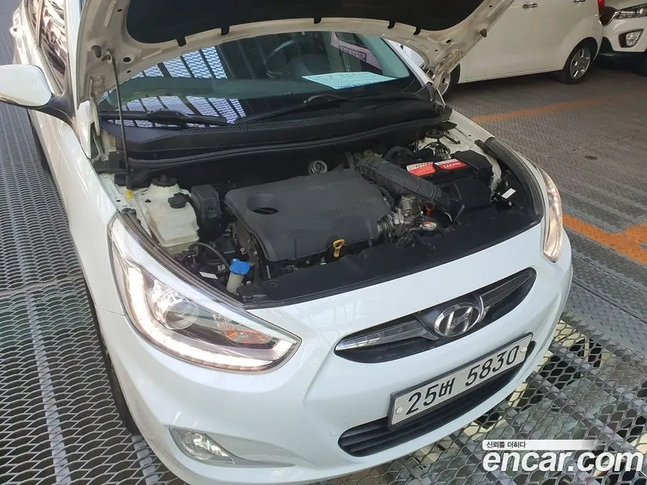 Hyundai Accent 2013 1.6 АКПП, фото 4