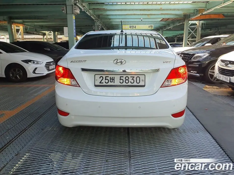 Hyundai Accent 2013 1.6 АКПП, фото 5