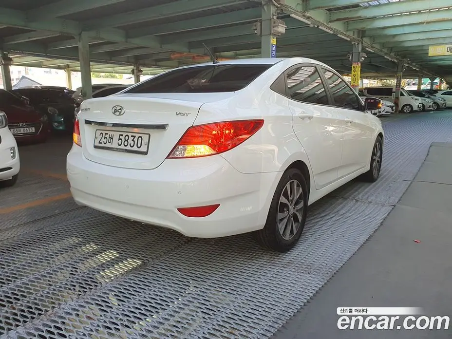 Hyundai Accent 2013 1.6 АКПП, фото 6