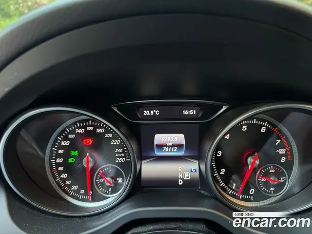 Mercedes-Benz GLA-Class 2019 2.0 АКПП, миниатюра 8