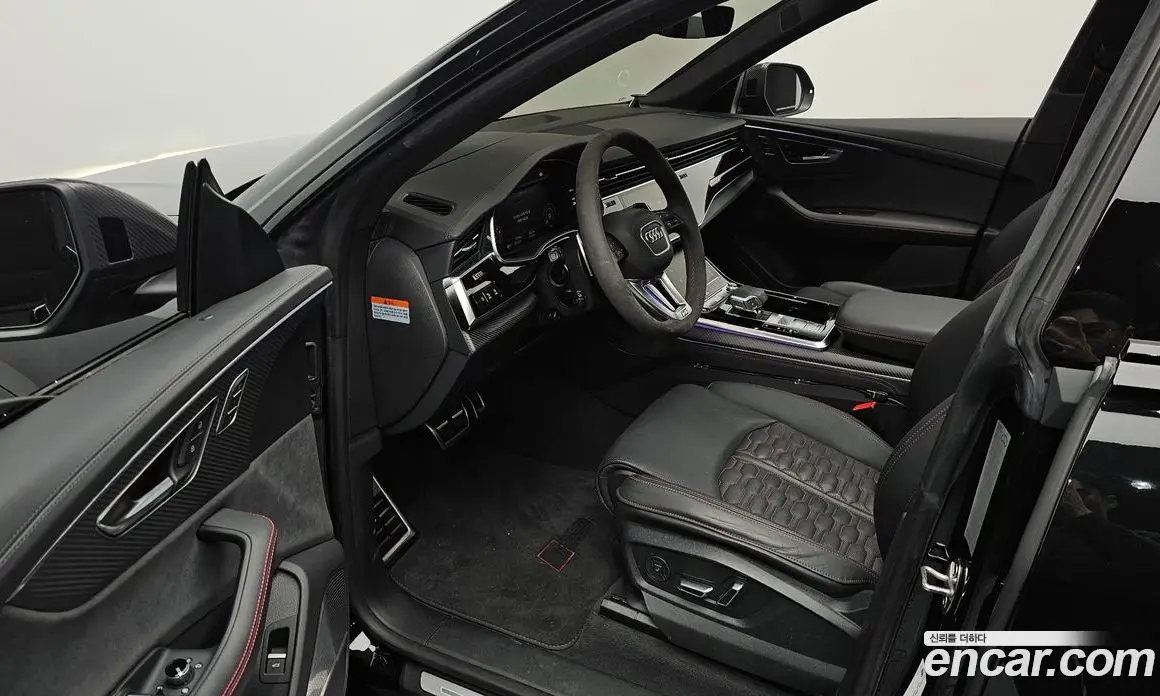 Audi RSQ8 2025 4.0 АКПП, фото 10