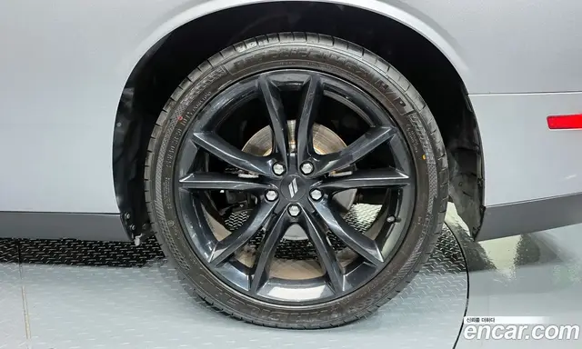 Dodge Challenger 2017 5.7 АКПП, миниатюра 7