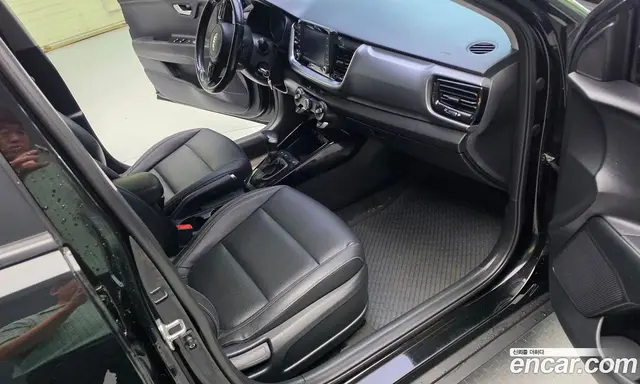 Kia Stonic 2017 1.6 АКПП, миниатюра 12