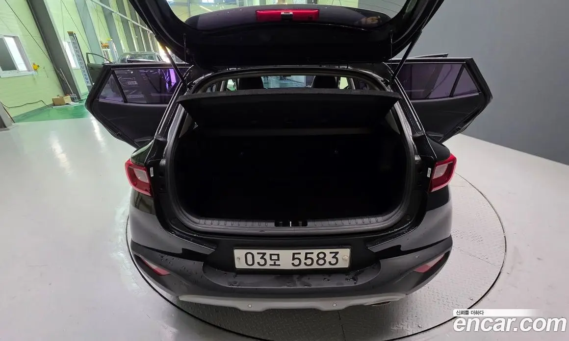 Kia Stonic 2017 1.6 АКПП, фото 13