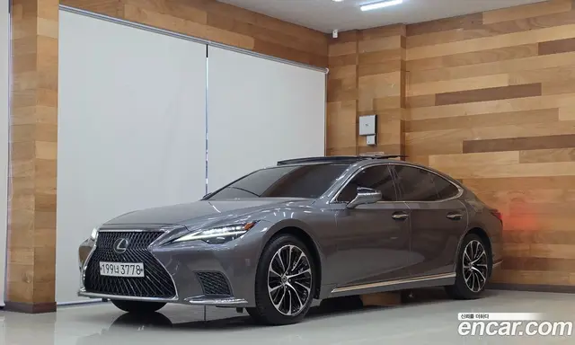 Lexus LS, 2022, 145 310 км