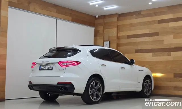 Maserati Levante 2020 3.0 АКПП, миниатюра 2 Maserati Levante 2020 3.0 АКПП, миниатюра 2