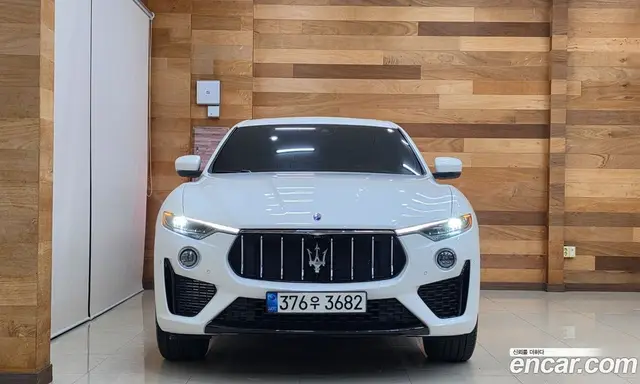 Maserati Levante 2020 3.0 АКПП, миниатюра 3 Maserati Levante 2020 3.0 АКПП, миниатюра 3