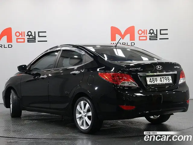 Hyundai Accent 2011 1.6 АКПП, миниатюра 4