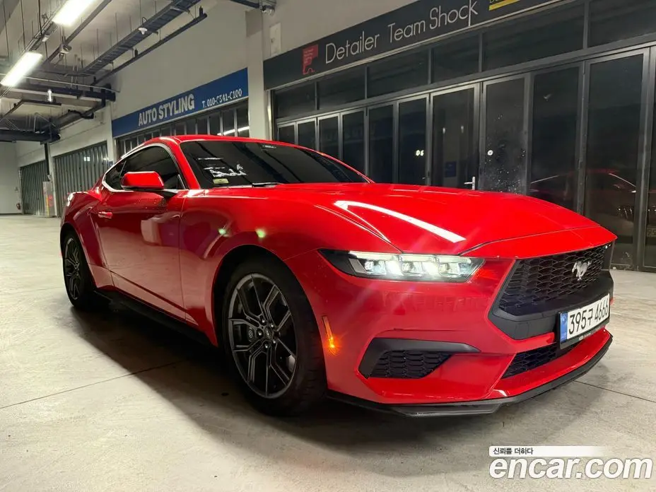 Ford Mustang 2024 2.3 АКПП, фото 3