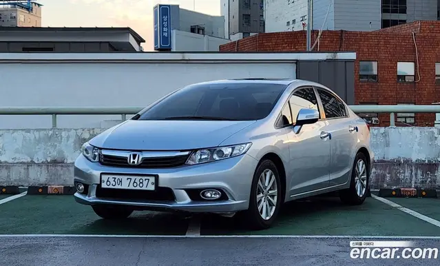 Honda Civic, 2012, 112 100 км
