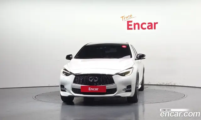 Infiniti Q30 2017 2.0 АКПП, миниатюра 3