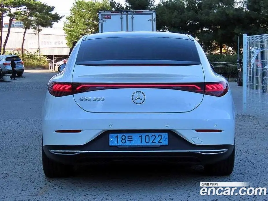 Mercedes-Benz EQE 2023 0.3 АКПП, фото 4