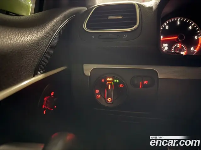 Volkswagen Scirocco 2012 2.0 АКПП, миниатюра 12