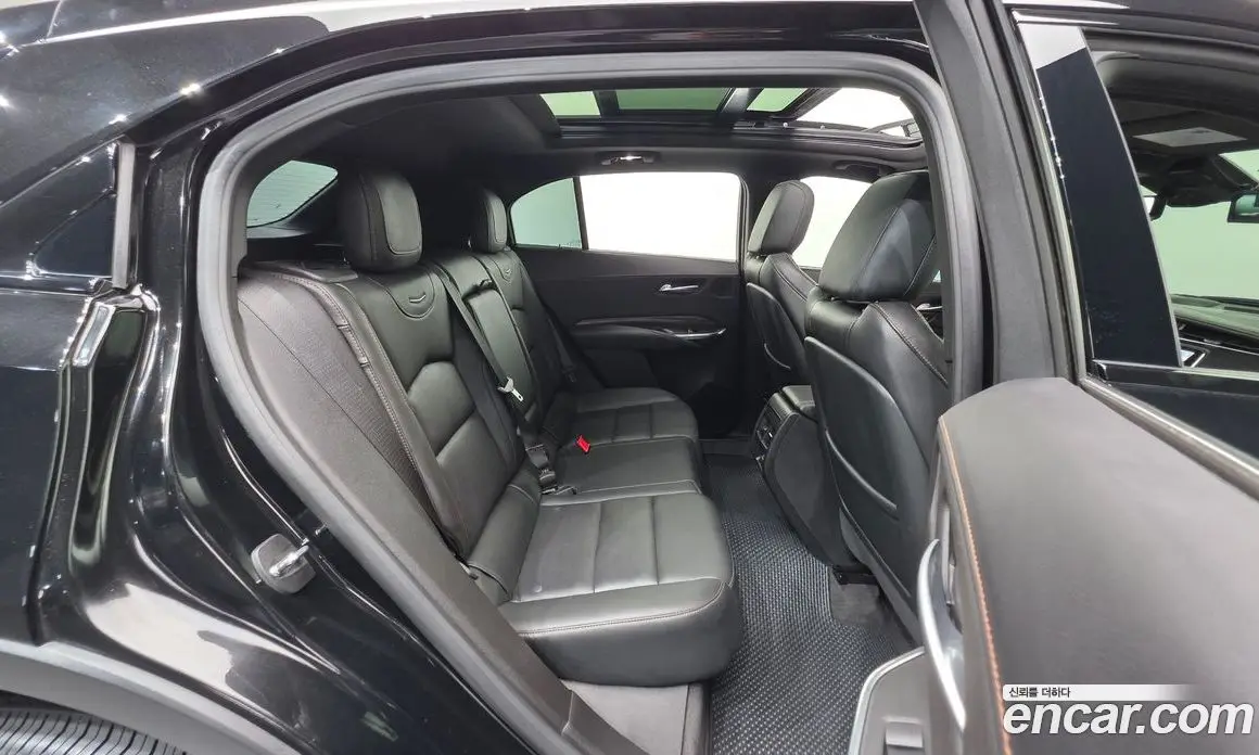 Cadillac XT4 2023 2.0 АКПП, фото 19 Cadillac XT4 2023 2.0 АКПП, фото 19