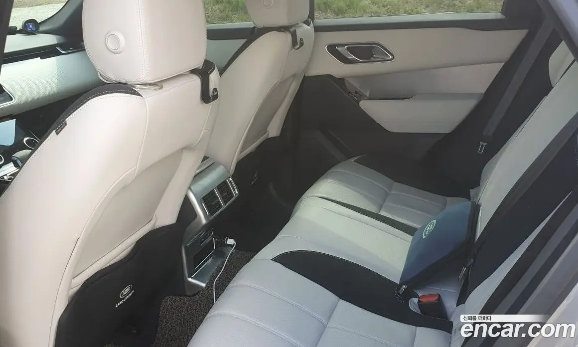 Land Rover Range Rover Velar 2023 2.0 АКПП, фото 13