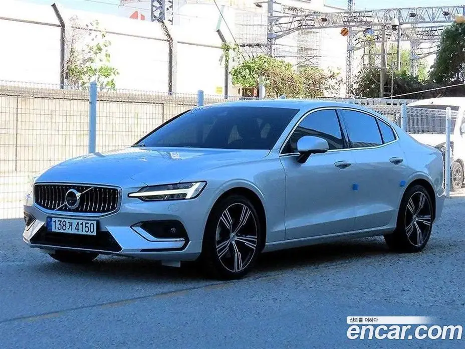 Volvo S60 2021 2.0 АКПП, фото 1 Volvo S60 2021 2.0 АКПП, фото 1