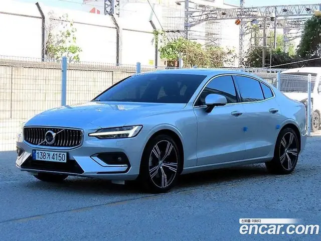 Volvo S60, 2021, 45 872 км